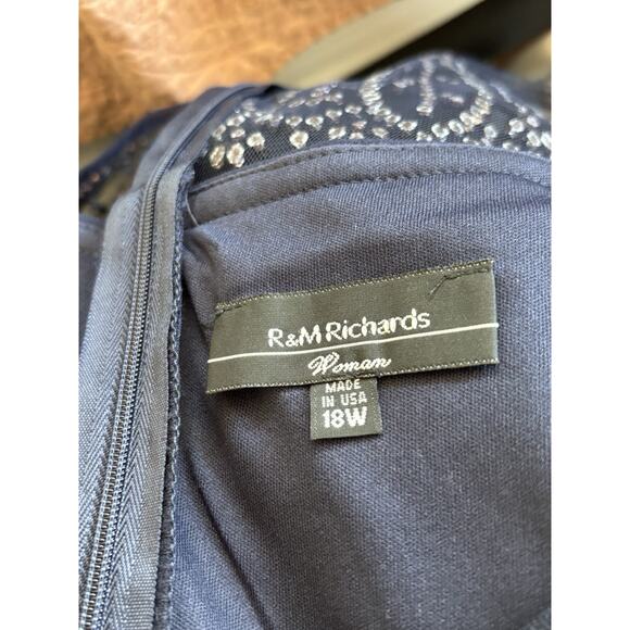 R&M Richard’s Formal Dress 18W Knee Length Beaded Top A Line Padded Bust Navy - Picture 7 of 7
